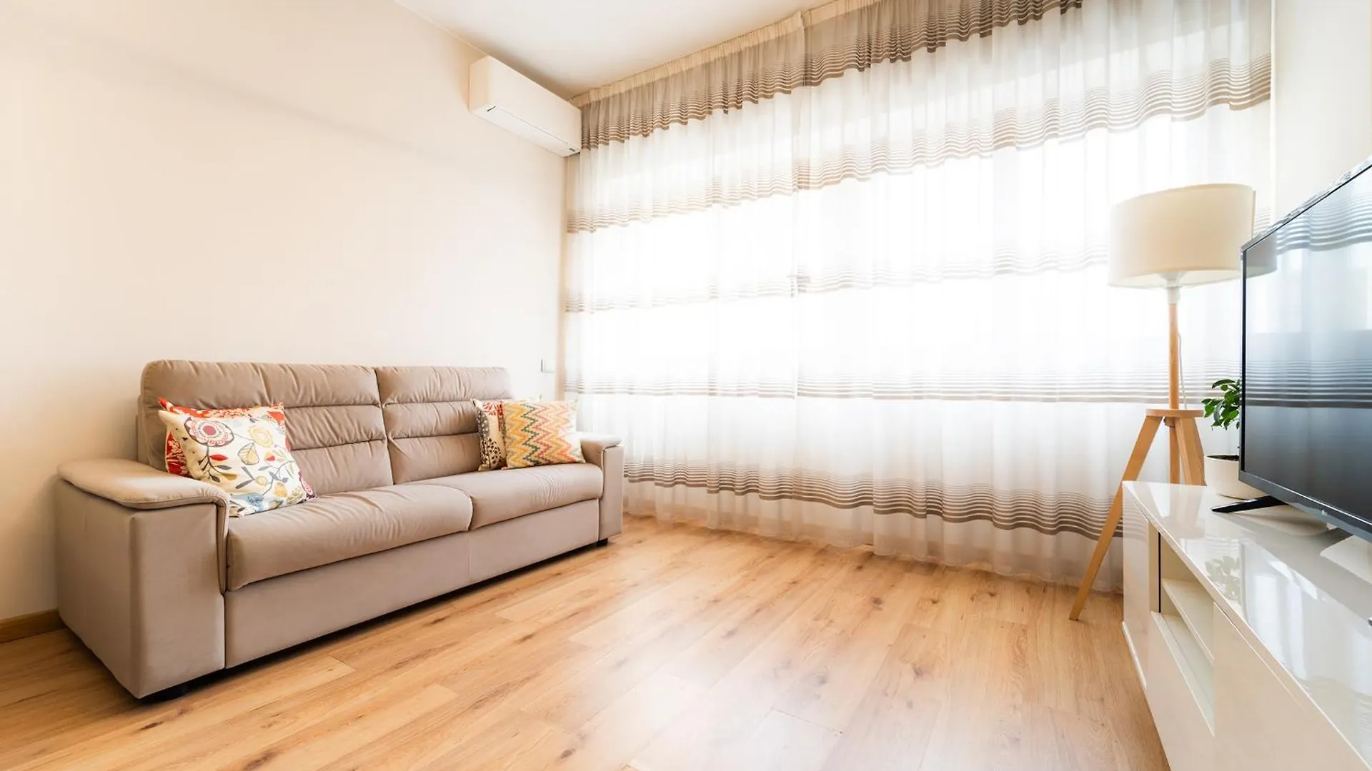 Exclusive 2 Bedroom Apartment Catania Center